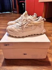 Sneakers off white usato  Verrua Po