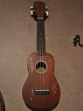 Ukulele assinado por Tiny TIm, numerado, comprar usado  Enviando para Brazil