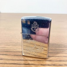 Zippo lighter navy d'occasion  Expédié en Belgium