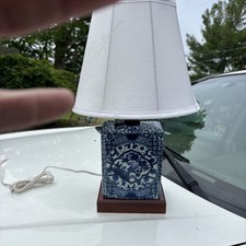 Abajur de porcelana azul e branco Mitsuboshi comprar usado  Enviando para Brazil