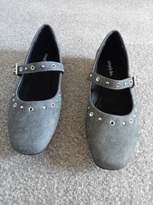 Simply grey penelope for sale  UK