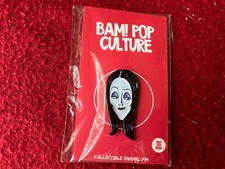 BAM BOX ADDAMS FAMILY MORTICIA ADDAMS PIN BADGE EDIÇÃO LIMITADA VARIANTE 250 comprar usado  Enviando para Brazil