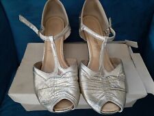 Vintage 1960s equity for sale  CORBY