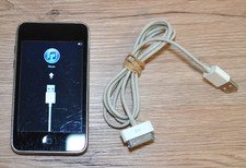 Apple iPod Touch 2ª Geração 8GB com Cabo de Alimentação USB - Preto *FUNCIONA* comprar usado  Enviando para Brazil