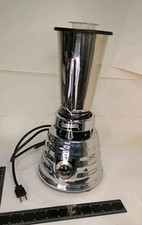 Liquidificador Vintage Osterizer De•luxe 2 velocidades 403 Cromado Aço Inoxidável Testado  comprar usado Liquidificador Vintage Osterizer De•luxe 2 velocidades 403 Cromado Aço Inoxidável Testado  comprar usado  Enviando para Brazil