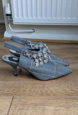 Gorgeous river island for sale  DONCASTER