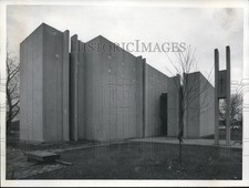 1973 Press Photo paredes de concreto pré-moldadas na Igreja de São Filipe Evangelista comprar usado  Enviando para Brazil
