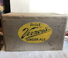 Usado, Caixa refrigeradora de alumínio vintage Cronstroms Vernors comprar usado  Enviando para Brazil