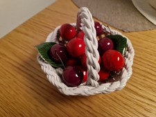 Centrotavola. cestino frutta usato  Italia