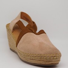 Born meade causal for sale  Humble