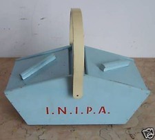 Grazioso soprammobile cestino usato Grazioso soprammobile cestino usato  Italia