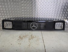 Calandre mercedes b309dc33 d'occasion  Aubin