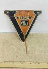 Usado, ANTIGO VITALIC Gancho de Loja de Pneus de Bicicleta Placa de Exibição de Garagem Motocicleta Bicicleta! comprar usado  Enviando para Brazil