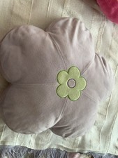 Flower shape cushion for sale Flower shape cushion for sale  ST. NEOTS