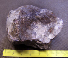 Minerali violano miniera usato  Novara