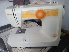 Macchina cucire toyota usato  Valenzano