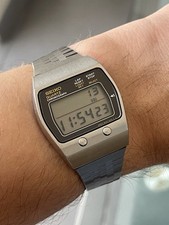 Orologio uomo digitale usato  Spedire a Italy