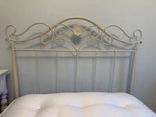 Single laura ashley for sale Single laura ashley for sale  CHELMSFORD