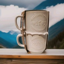 Canecas de café Heartland Hive Hubby and Wifey cerâmica empilhável em relevo 12 oz comprar usado  Enviando para Brazil