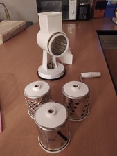 Gemüsereibe fleischwolf manue gebraucht kaufen Gemüsereibe fleischwolf manue gebraucht kaufen  Delingsdorf, Hamfelde, Kasseburg