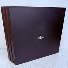 Ps4 pro 1tb usato  Trecastelli