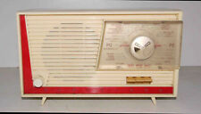 Récepteur radio vintage d'occasion  Puygouzon