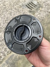 Tappo serbatoio powerparts usato  Mereto di Tomba