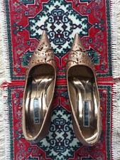 Scarpe con tacchi usato  Arienzo