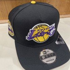 Los Angeles Lakers New Era NBA Katakana 17 X Champions Patch SnapBack A Frame comprar usado Los Angeles Lakers New Era NBA Katakana 17 X Champions Patch SnapBack A Frame comprar usado  Enviando para Brazil