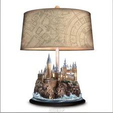 Abajur de mesa Bradford Exchange Harry Potter com castelo de Hogwarts iluminado 16", usado comprar usado  Enviando para Brazil
