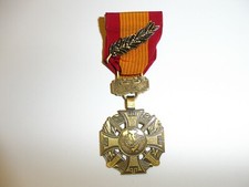 z51 RVN Vietnã Gallantry Medalha Cruz Bronze Palma dispositivo EUA WC3 comprar usado z51 RVN Vietnã Gallantry Medalha Cruz Bronze Palma dispositivo EUA WC3 comprar usado  Enviando para Brazil