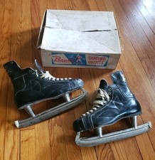 Patins Bauer Black Panther vintage dos anos 1960, tamanho 11 1/2 fabricados no Canadá 11 3/6 pretos, usado comprar usado  Enviando para Brazil