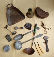 Lote antigo vintage de utensílios de cozinha e gadgets madeira baquelite metal estado rústico! comprar usado  Enviando para Brazil