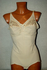 Naturana korsett mieder gebraucht kaufen Naturana korsett mieder gebraucht kaufen  Kemnath