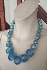 Véritable collier années d'occasion  Montigny-le-Bretonneux