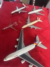 Aerei collezione diverse usato  Sanremo