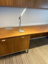 Usado, Luminária de mesa LED portátil modelo nº. 69D120- SL comprar usado  Enviando para Brazil