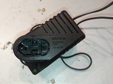 Chargeur bosch 1411 d'occasion  Cosne-Cours-sur-Loire