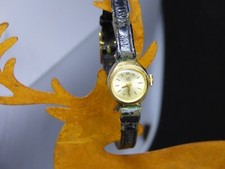 Ancienne montre femme d'occasion  Bruyères
