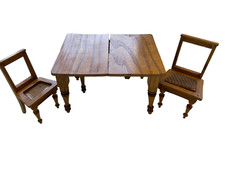 ANTIGA MESA DE JANTAR ALEMÃ SCHNEEGASS PARA CASA DE BONECAS/INCLUI 2 CADEIRAS comprar usado  Enviando para Brazil