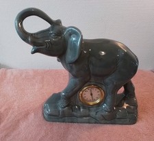Pendule elephant faience d'occasion  Noyelles-sous-Lens