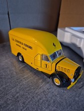 Vieux camion ferrari d'occasion  Languidic