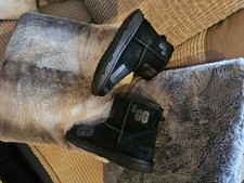 Ugg australia women for sale  GATESHEAD
