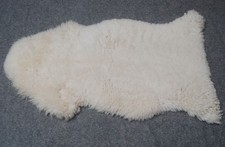 Tapete de pele de ovelha 100% natural pele de marfim luxo tapete quente sedoso 22 comprar usado Tapete de pele de ovelha 100% natural pele de marfim luxo tapete quente sedoso 22 comprar usado  Enviando para Brazil