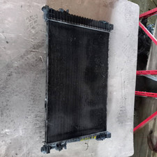 A2035000503 radiatore mercedes usato  Italia