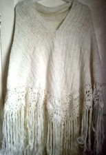 Poncho cream ecru for sale Poncho cream ecru for sale  BEVERLEY