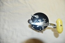 Carretel de pesca Penn 60 Long Beach, cabo amarelo, peça lateral rachadura comprar usado  Enviando para Brazil