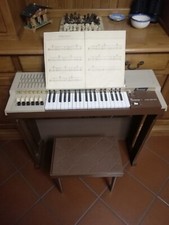 Organo elettrico bontempi usato  Montaione