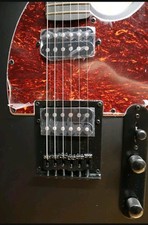 Vendo chitarra elettrica usato  Tuscania