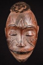 Makonde helmet masks d'occasion  Expédié en Belgium